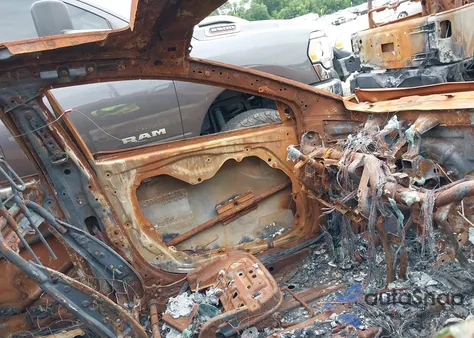 2011 Hyundai Elantra Limited (Ulsan Plant) from USA, damaged, VIN KMHDH4AE2BU104007